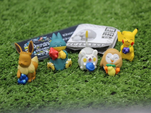 6.Gashapon Pokemon Manpuku Pakupaku Mascot - Complete Set